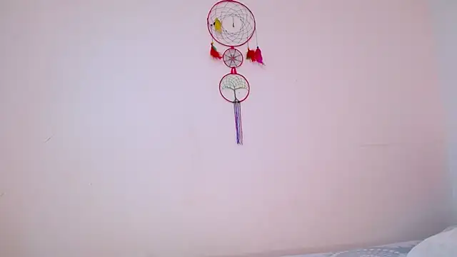 Hanssel tess online show from October 30, 2025, 5:43 pm