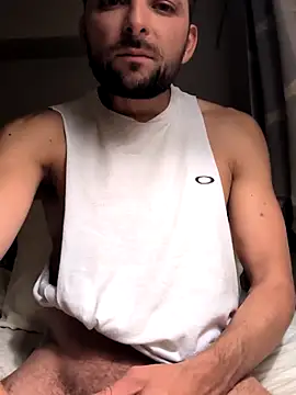 Snapshot of felipelon07 chatting on November 3, 2025, 6:29 am felipelon07 online show from November 3, 2025, 6:29 am