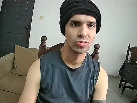 gaytubela online show from October 6, 2025, 8:31 pm