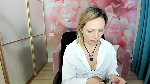 AlinaMoor online show from March 21, 2026, 6:58 am