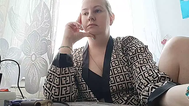 Snapshot of Melorini chatting on February 20, 2026, 3:36 am Melorini online show from February 20, 2026, 3:36 am