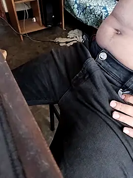 TanjiroCamadoo online show from October 19, 2025, 4:37 am