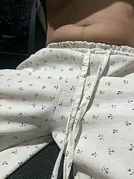 -Harper- online show from July 19, 2026, 4:54 am