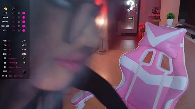 ShayLisse online show from December 20, 2025, 4:26 am