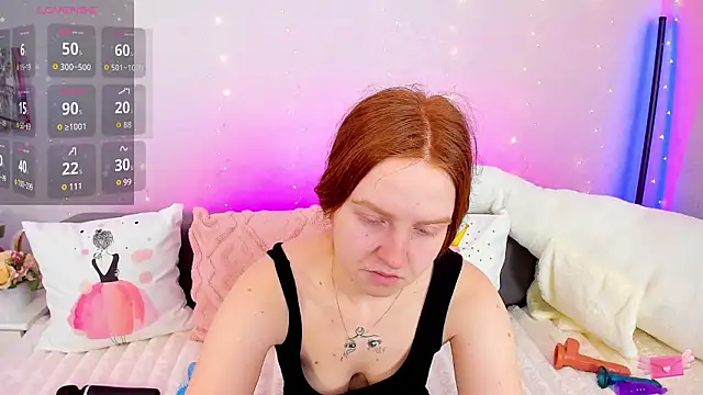 Evarey  online show from March 2, 2026, 5:52 am