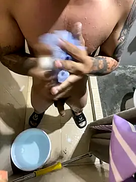 Snapshot of deivid885h chatting on October 7, 2025, 2:45 am deivid885h online show from October 7, 2025, 2:45 am