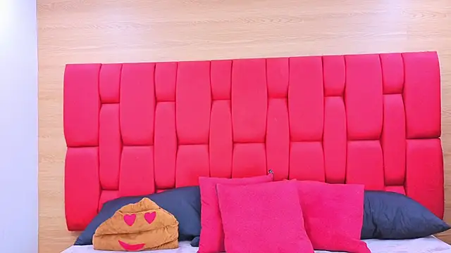 Abby-horny online show from December 19, 2025, 9:50 pm