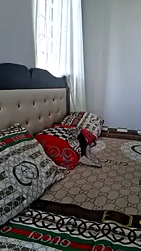 Snapshot of GlobeTrottieHottie1 chatting on November 20, 2025, 3:12 pm GlobeTrottieHottie1 online show from November 20, 2025, 3:12 pm