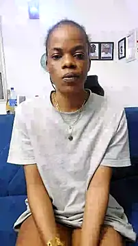 Snapshot of GlobeTrottieHottie1 chatting on October 12, 2025, 5:36 pm GlobeTrottieHottie1 online show from October 12, 2025, 5:36 pm