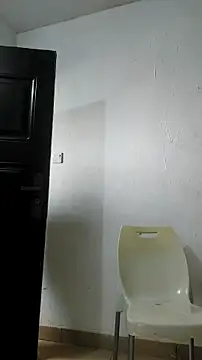 Snapshot of GlobeTrottieHottie1 chatting on October 26, 2025, 9:20 am GlobeTrottieHottie1 online show from October 26, 2025, 9:20 am