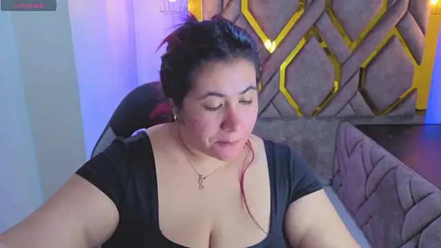 Addyy 02 online show from December 4, 2025, 2:32 am