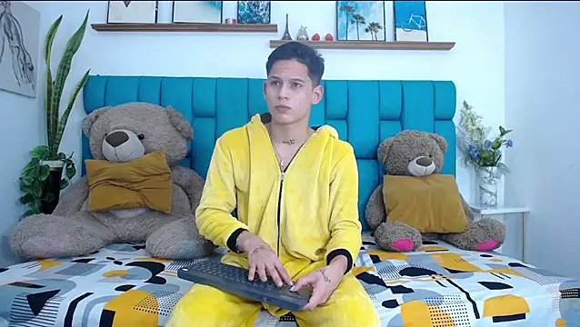 Brian hot online show from March 7, 2026, 11:27 am