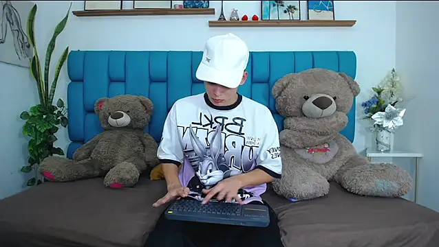 Brian hot online show from February 28, 2026, 11:32 am