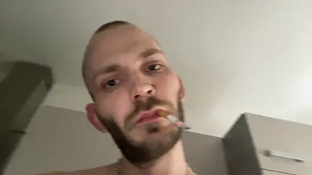 MolleDolle online show from March 25, 2026, 8:03 am