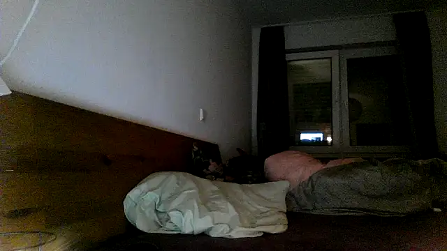 MolleDolle online show from October 27, 2025, 7:26 pm