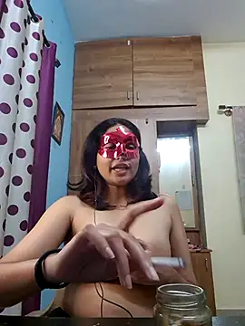 Ishaa Sharmaa online show from November 7, 2025, 2:54 pm