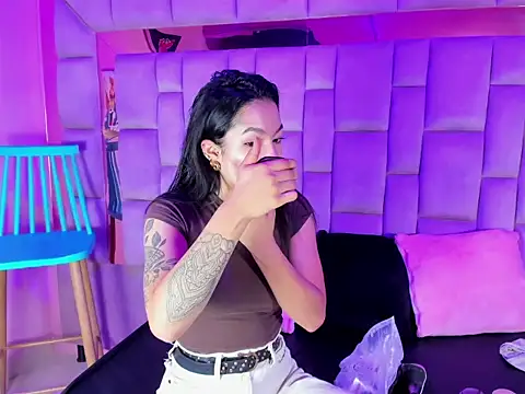 Gisell Squirt  online show from November 26, 2025, 12:38 pm