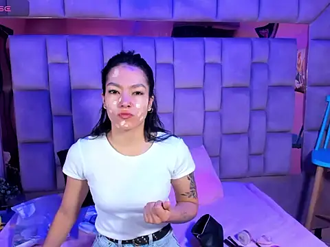 Gisell Squirt  online show from December 4, 2025, 12:37 pm