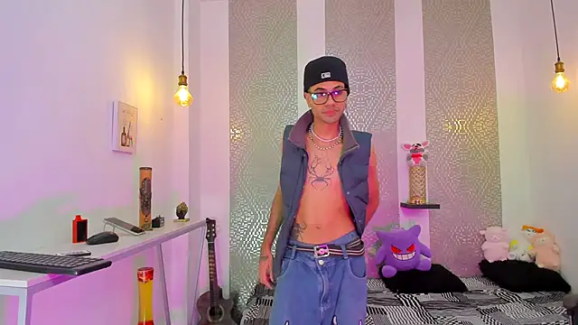 JacobBlackwell  online show from November 26, 2025, 7:36 pm