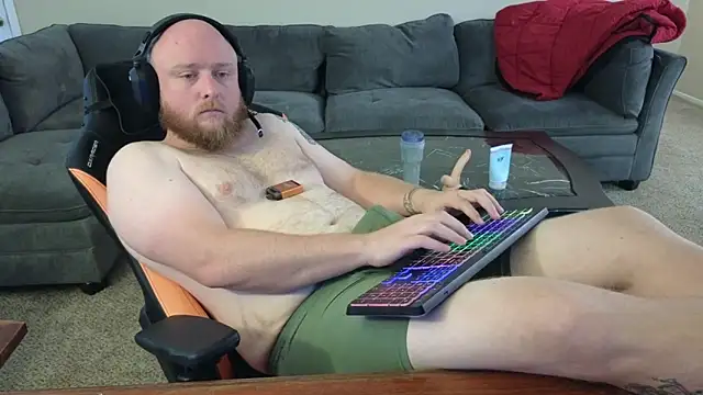 Snapshot of theballboy1 chatting on October 18, 2025, 9:39 pm theballboy1 online show from October 18, 2025, 9:39 pm