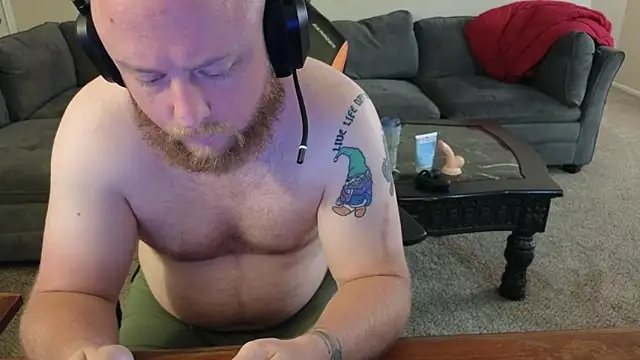 Snapshot of theballboy1 chatting on October 17, 2025, 11:28 pm theballboy1 online show from October 17, 2025, 11:28 pm