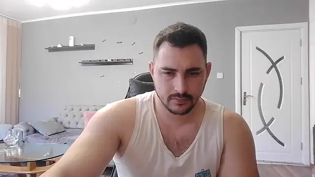 Snapshot of mastermute chatting on March 1, 2026, 2:17 pm mastermute online show from March 1, 2026, 2:17 pm