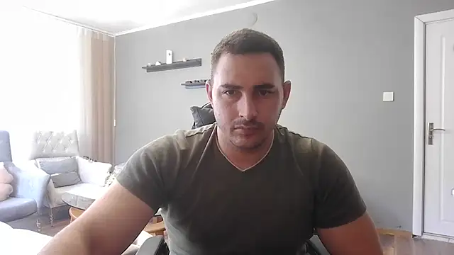 Snapshot of mastermute chatting on July 6, 2026, 9:38 am mastermute online show from July 6, 2026, 9:38 am