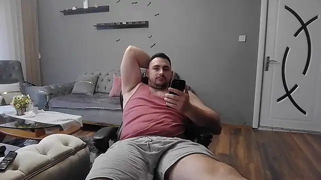 Snapshot of mastermute chatting on February 21, 2026, 7:32 am mastermute online show from February 21, 2026, 7:32 am