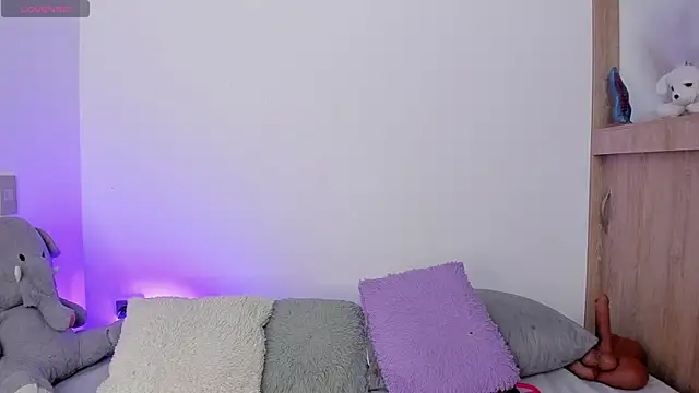 TianaGlow44 online show from July 23, 2026, 12:02 pm