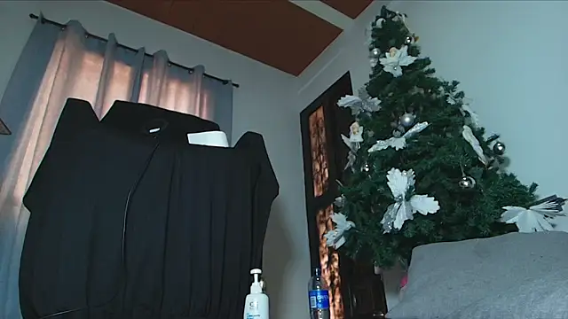 s-sweett online show from January 5, 2026, 5:27 pm