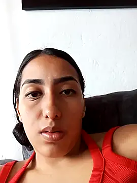 Queen sofya online show from November 6, 2025, 5:50 pm