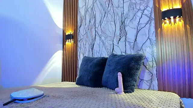 brendafoxyy online show from October 8, 2025, 7:36 pm
