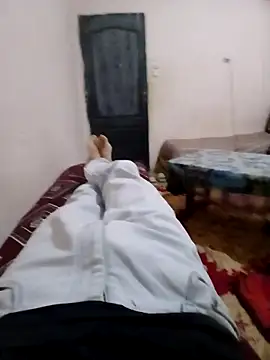 latarak321 online show from April 2, 2026, 6:14 pm