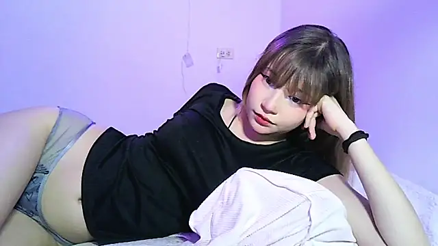 Snapshot of EmuOtori chatting on March 3, 2026, 12:34 pm EmuOtori online show from March 3, 2026, 12:34 pm