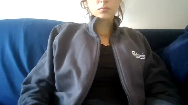 SuperValentina online show from October 17, 2025, 2:30 pm