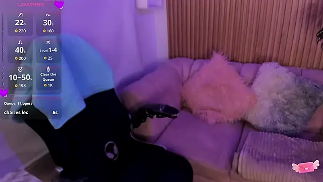 emmy rosse  online show from November 8, 2025, 2:59 am