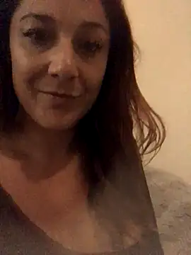 Snapshot of AmeliaAnale8 chatting on October 7, 2025, 12:11 am AmeliaAnale8 online show from October 7, 2025, 12:11 am