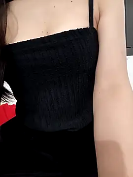 Snapshot of Sexynice_baby chatting on October 29, 2025, 6:23 am Sexynice baby online show from October 29, 2025, 6:23 am