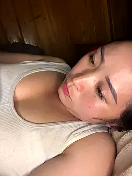 miemie-xx online show from November 12, 2025, 1:48 pm