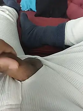 Merlin2310 online show from April 27, 2026, 1:09 pm