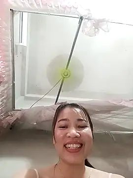 ladzy sexy online show from April 16, 2026, 1:50 am