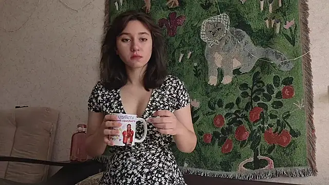 MiaLovelyOne online show from May 23, 2026, 4:44 am