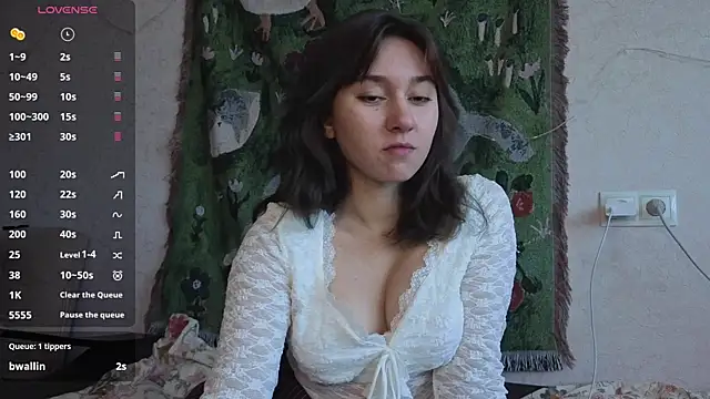 MiaLovelyOne online show from May 21, 2026, 1:08 pm