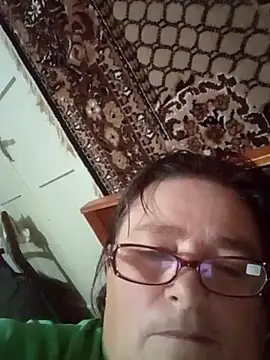 MilaCold5443 online show from November 12, 2025, 6:17 am