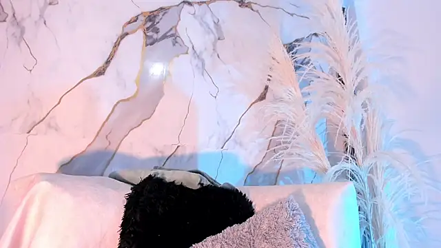 AbbyLewiis online show from October 24, 2025, 1:21 pm