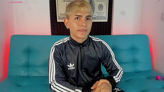 Lyam xxx online show from October 8, 2025, 3:08 am