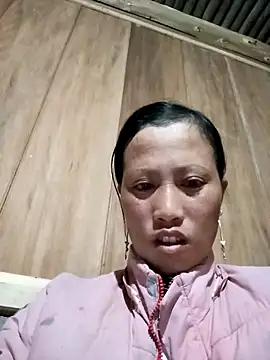 jerry-xx online show from November 28, 2025, 1:22 pm