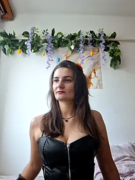 Nika aa online show from April 3, 2026, 3:51 pm