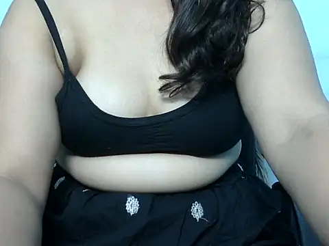 Snapshot of janu-janvi chatting on October 14, 2025, 4:40 pm janu-janvi online show from October 14, 2025, 4:40 pm