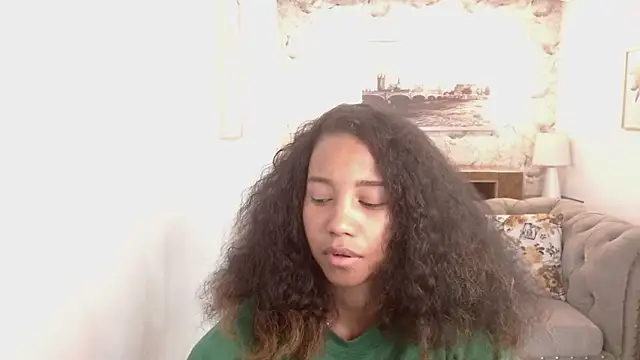 Snapshot of Salome_tk chatting on October 9, 2025, 12:17 pm Salome tk online show from October 9, 2025, 12:17 pm